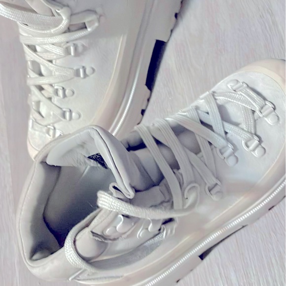 Canada Goose Journey Boot. Made in Italy. - Picture 2 of 7